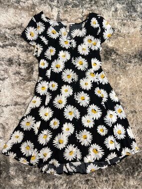 Mudd Black Daisy Print Fit-and-Flare Dress